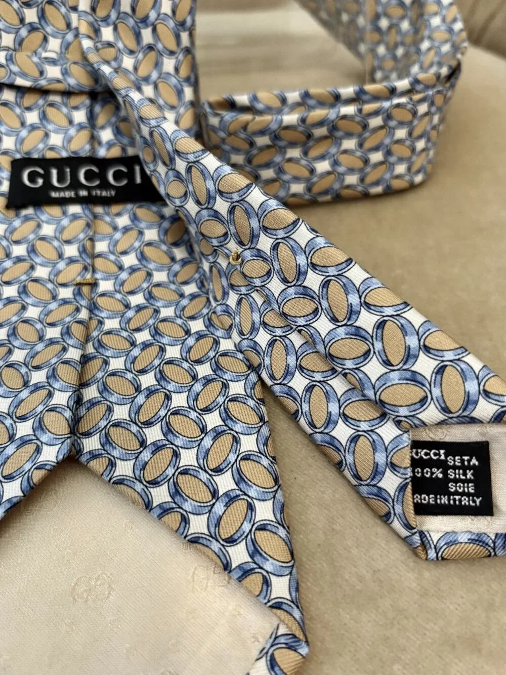 VTG Auth GUCCI ITALY Imperial Soldier Circa 1980's Men's Silk Tie...STUNNING